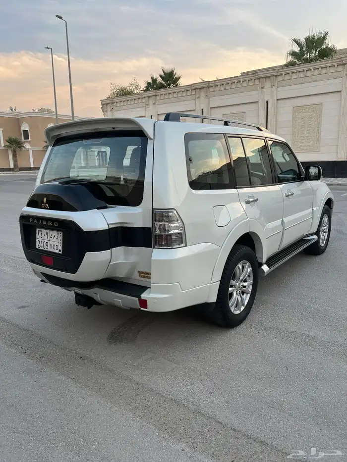 باجيرو 2018 علامه ذهبيه اعلى فئه 10