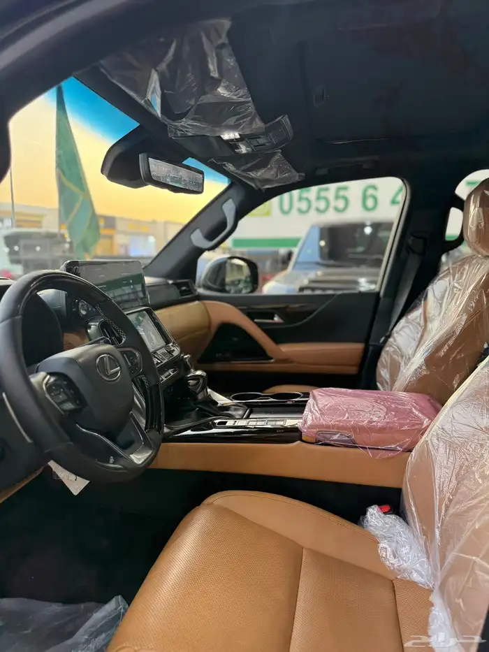 لكزس - 2023 - LX600 - BB - فل كامل 15