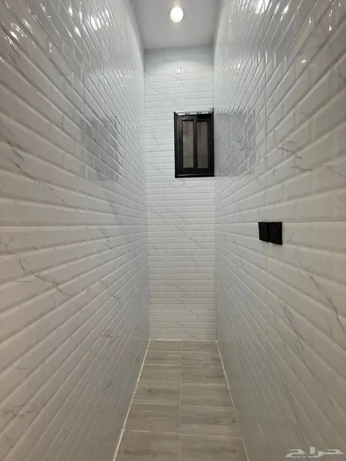 للبيع شقق ارضيه ببايكة سيارة شقق علويه بملحق ابها حي الزهور 30