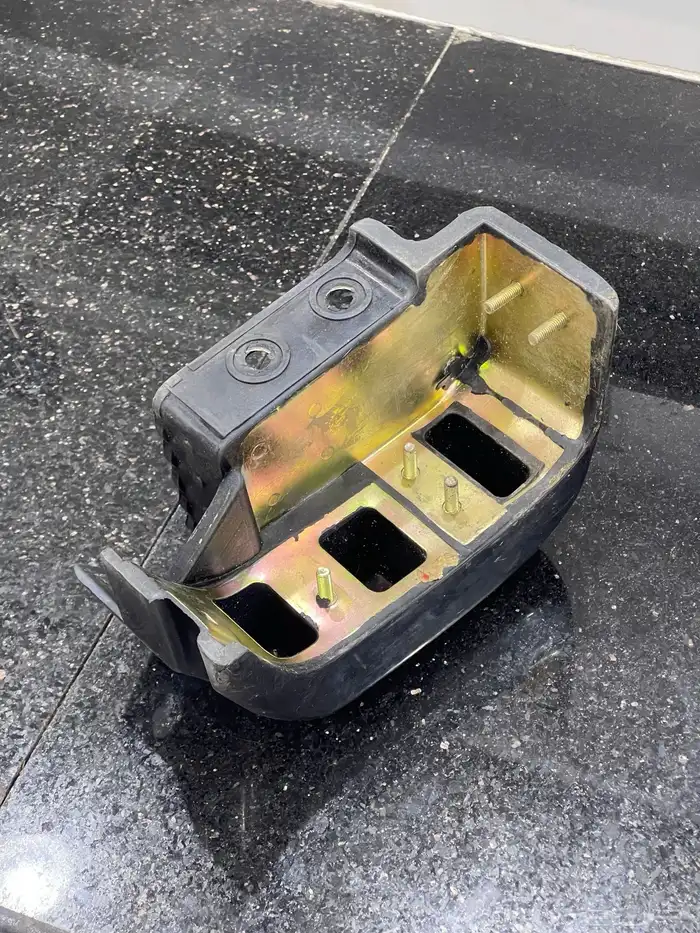 دعامات صدام خلفي باترول من 1988-1997 5