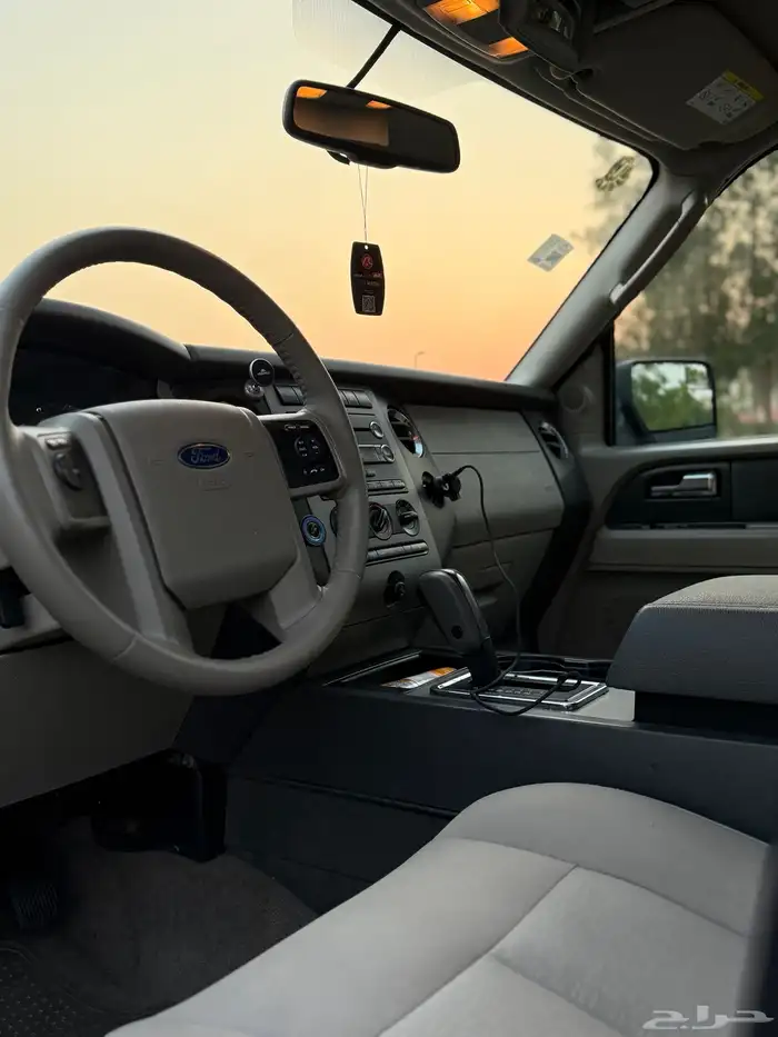 فورد اكسبيدشن 2014 23