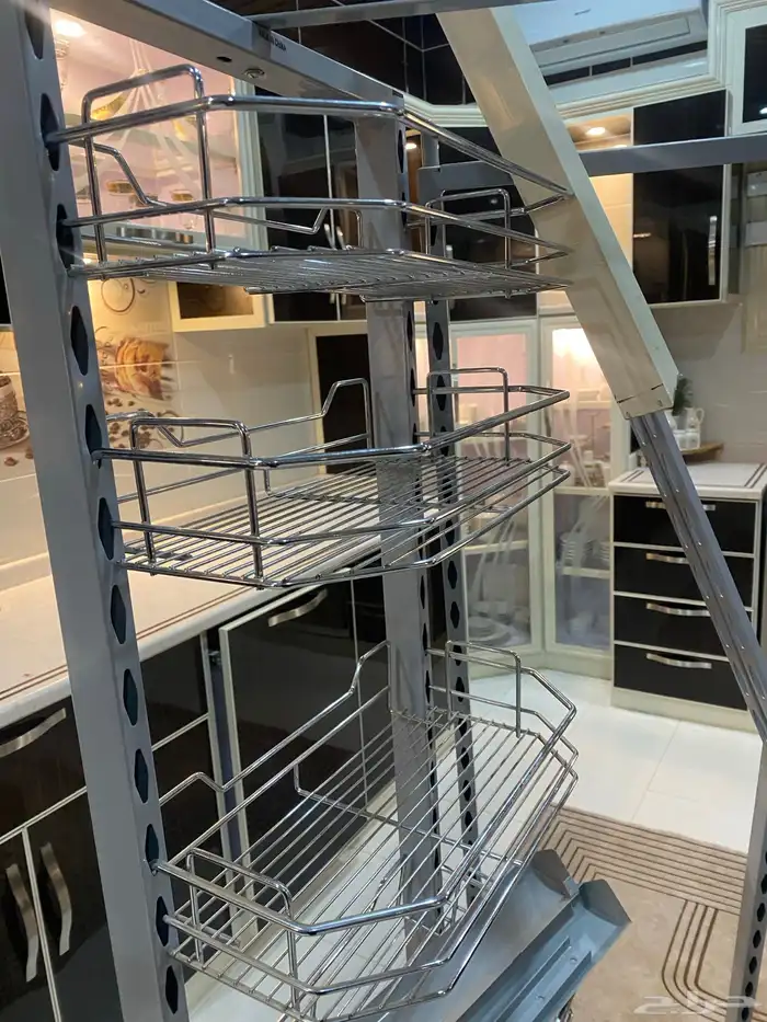 حدايد  داخل دولاب المطبخ 0