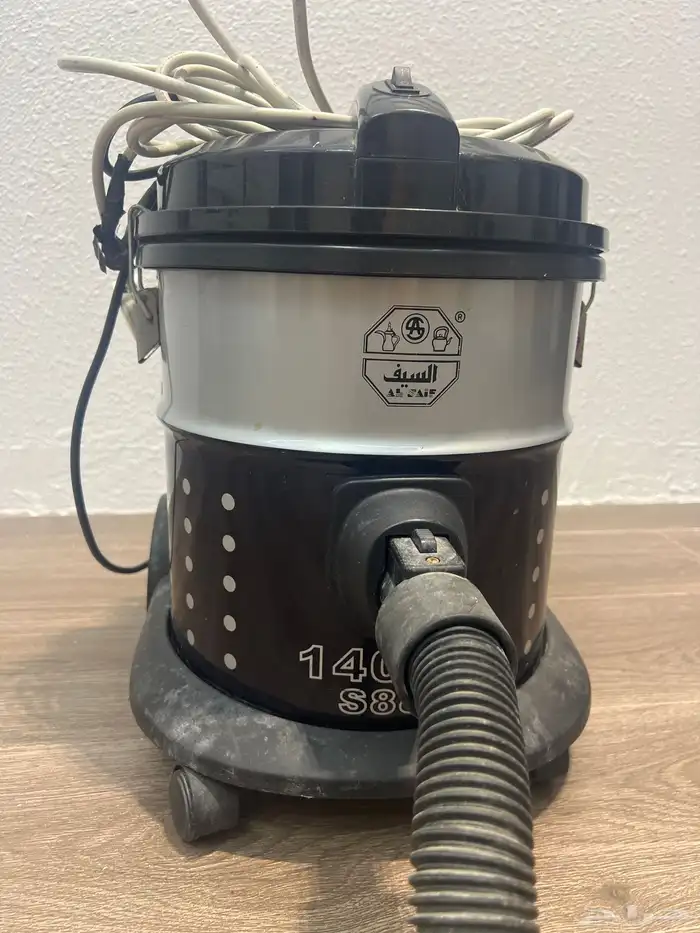 مكنسة كهربائية 1