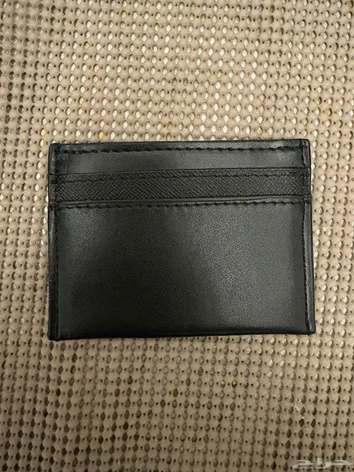 محفظه بوك فندي اصلي استخدام خفيف ما فيه ولا خدش 1