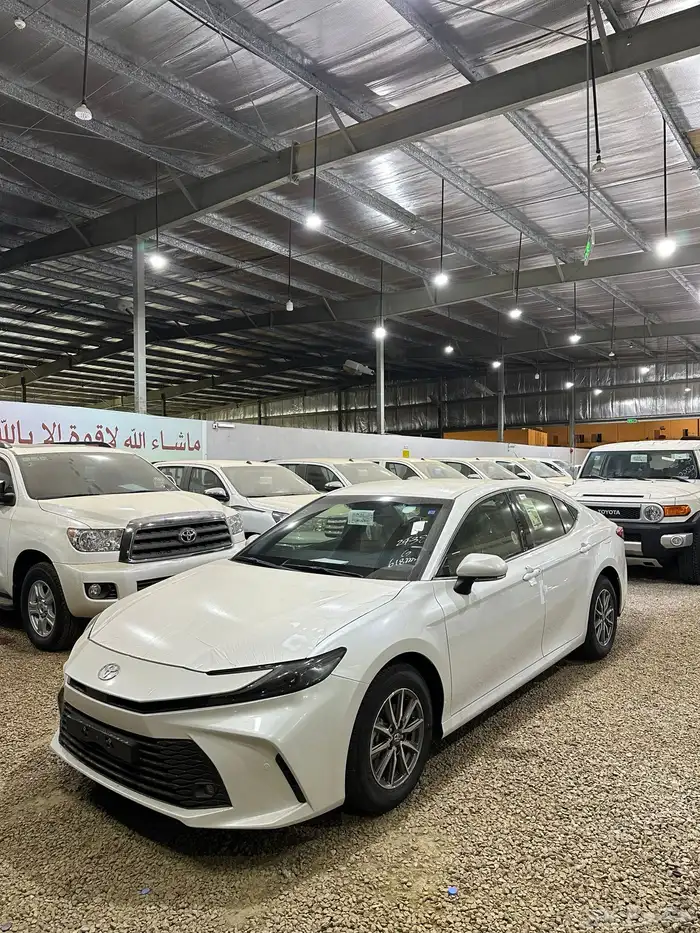 كامري 2025 بنزين استاندر E اصفار اقل سعر 0