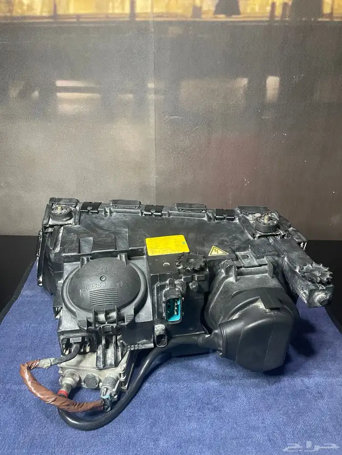 قطع غيار بي ام دبليو e38 3