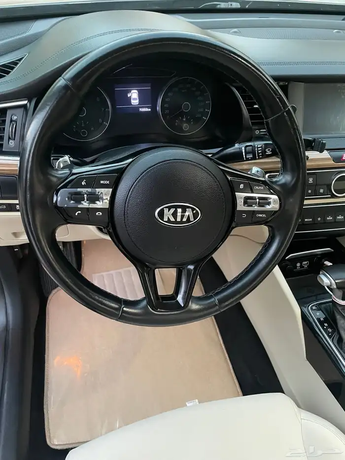 كيا كادينزا 2019 ممشى 82 للبيع 5