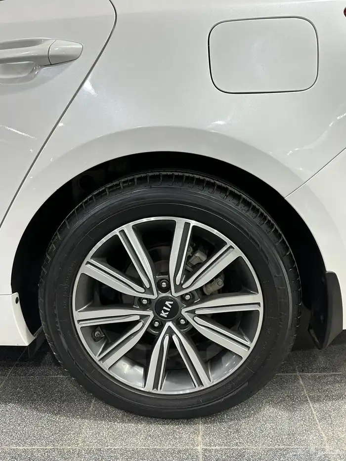 كيا اوبتيما 2020 مطور لدى معرض(عبيد الرشيدي) 19