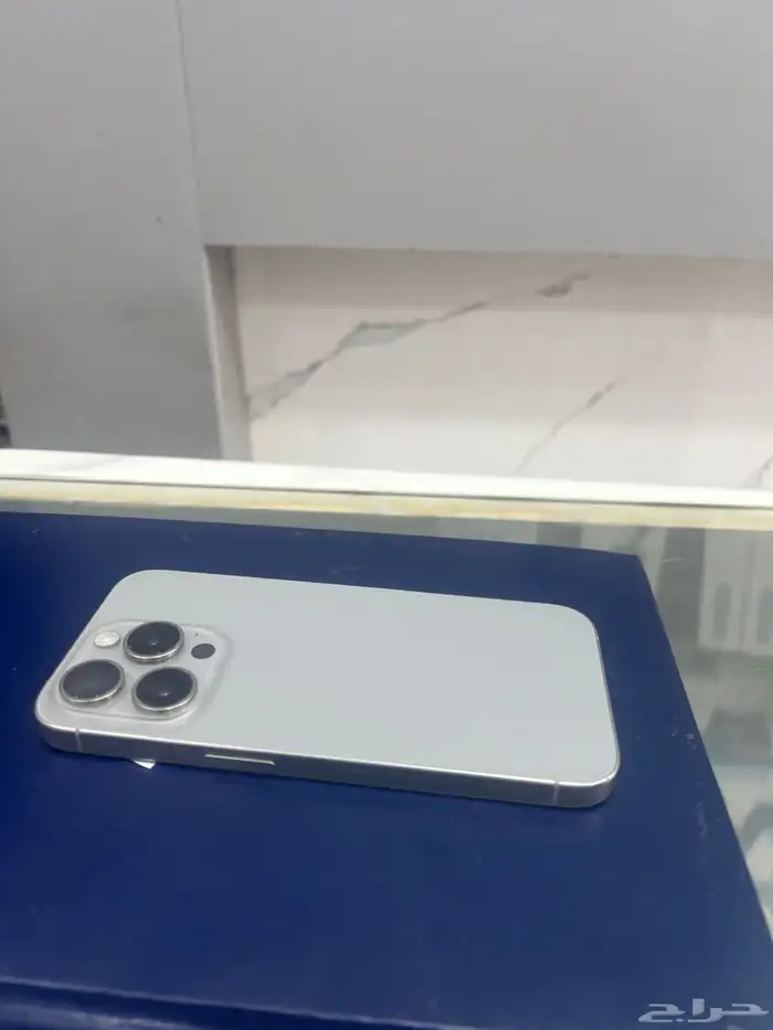 آيفون 15 برو وكالة للبيع 0