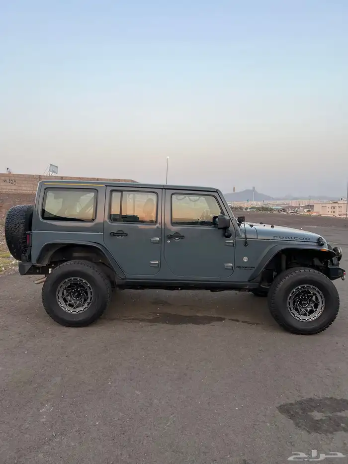 جيب رانجلر روبيكون 2014 معدل لوحة مميزة 4