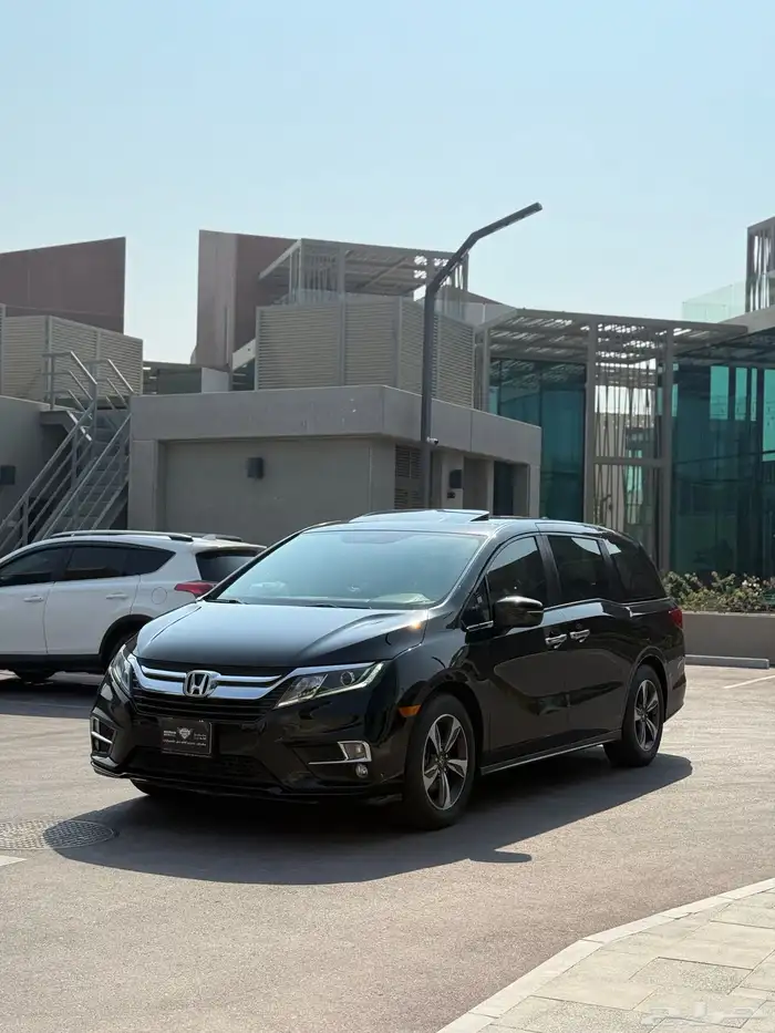 للبيع هوندا اوديسي موديل 2020 مالك اول بدون صبغ نهائي ا 2