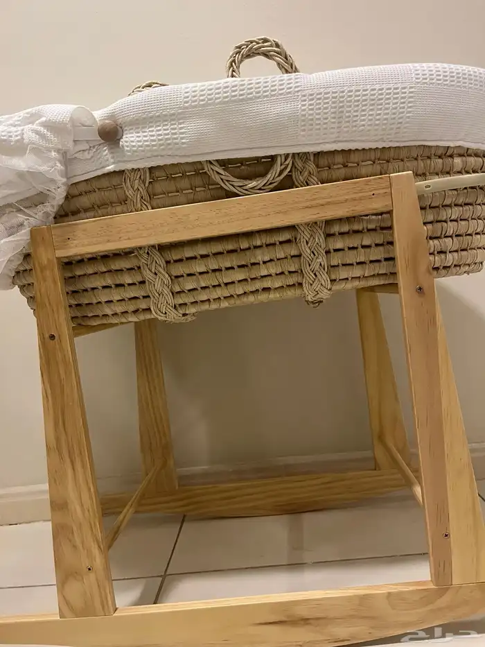 سرير أطفال 0