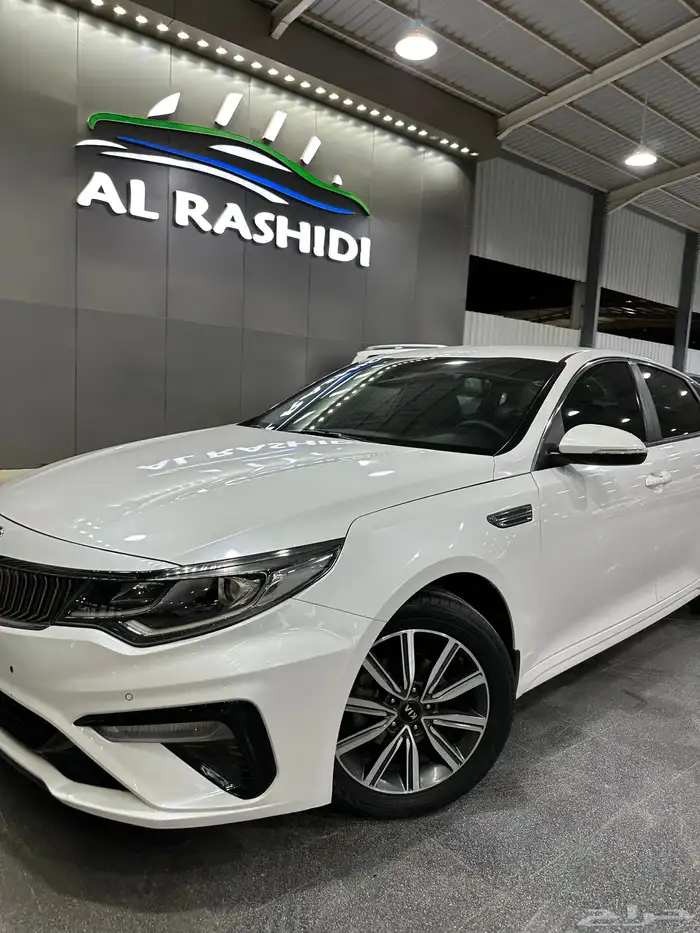 كيا اوبتيما 2020 مطور لدى معرض(عبيد الرشيدي) 2