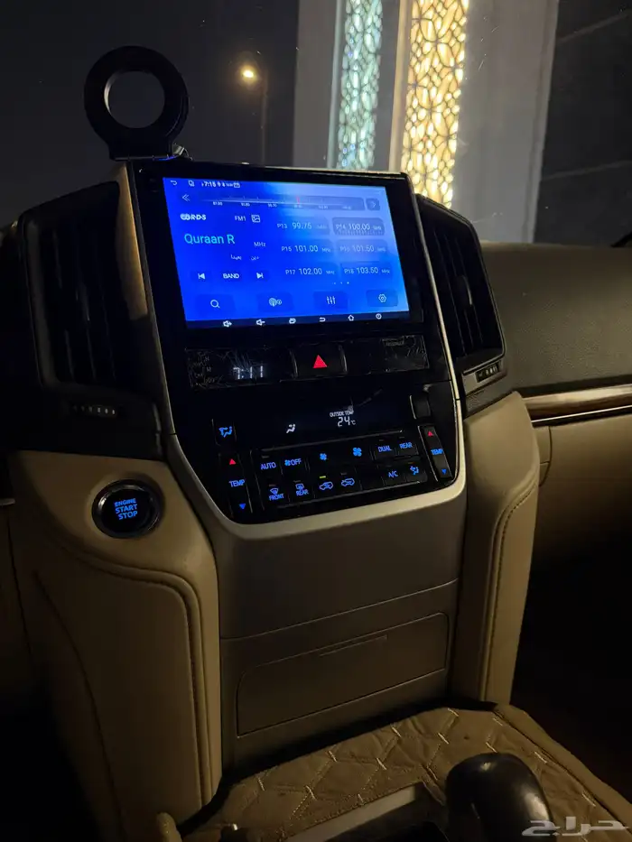 لاندكروزر 2018 17