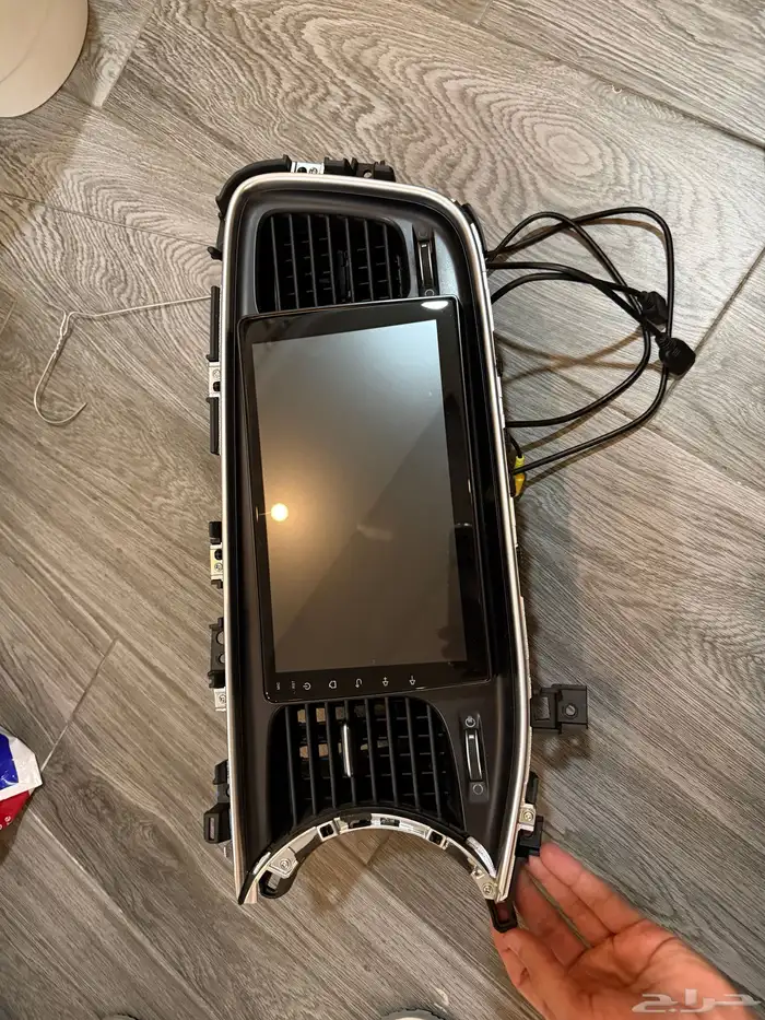 شاشة اوبتيما 2015 مع ديكور اصلي 0