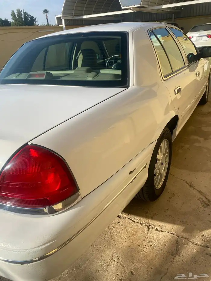 فورد فكتوريا 2004 0