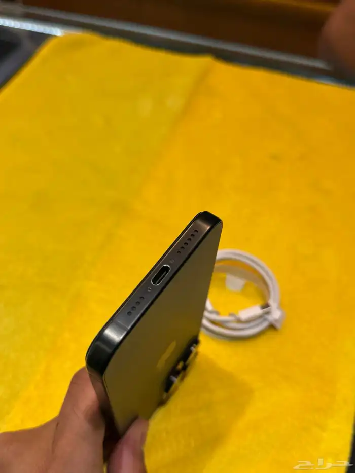 آيفون 15 برو ماكس 256 قيقاء نضيف جدا  شرق اوسط 6