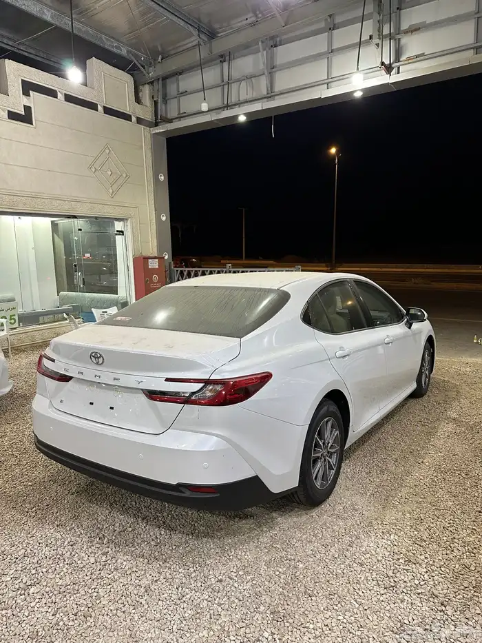 كامري 2025 بنزين استاندر E اصفار اقل سعر 2