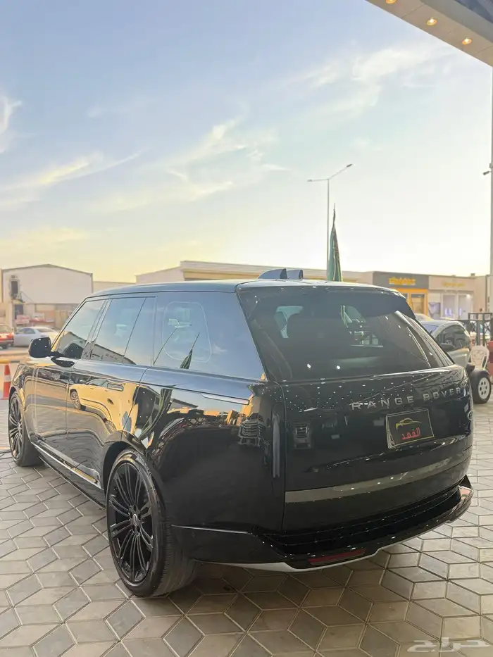 رنج روفر - 2023 - فل كامل - 8 سلندر 5