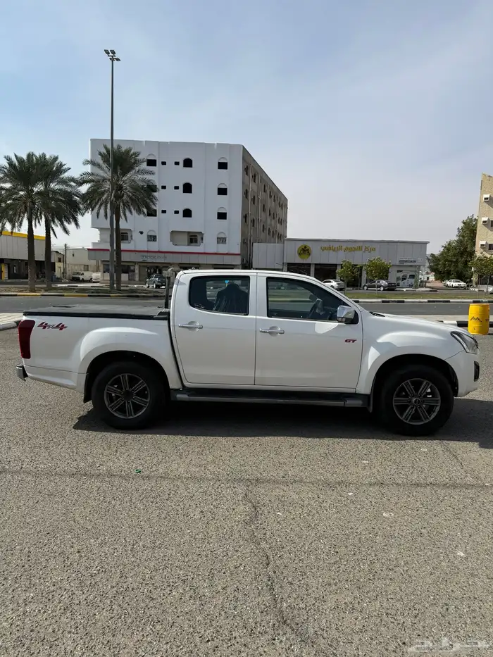 ايسوزو ديماكس 2016 جي تي 1