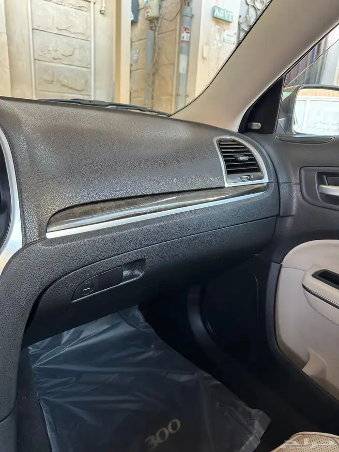 كرايسلر 300 سي 2015 6