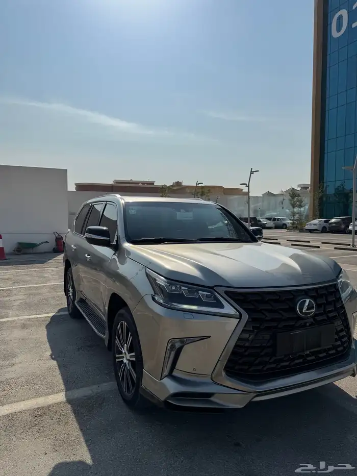 لكزس LX 2016 8