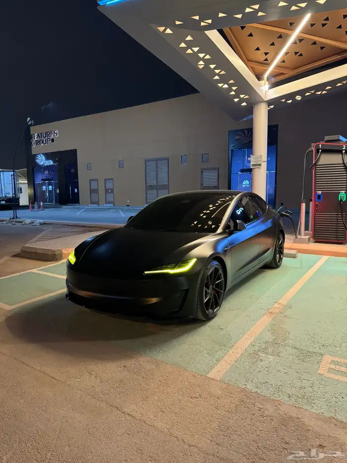 تسلا موديل 3 بيرفورمانس 2025 Tesla Model 3 Performance 4