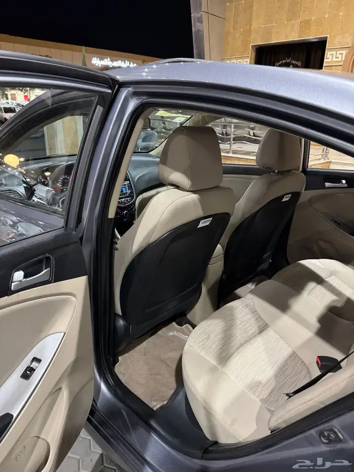 للبيع - هيونداي - إكسنت - 2017 - فل كامل 15