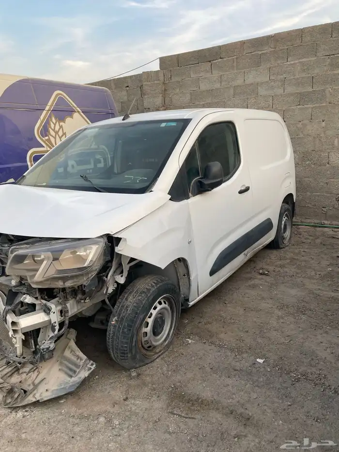 بيجو بارتنر مصدوم 5