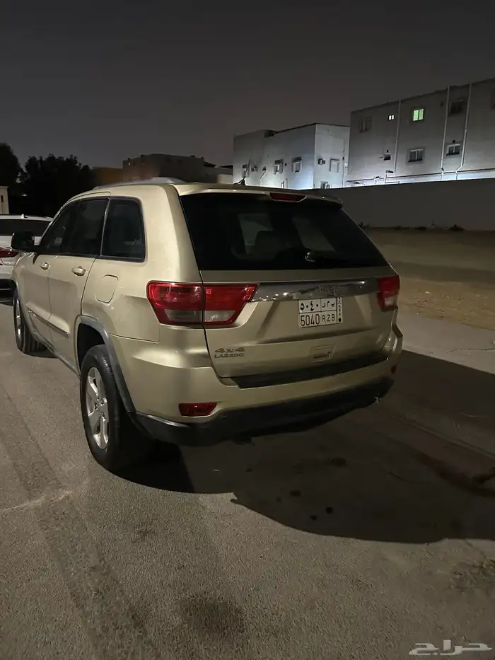 جراند شروكي 2012 للبيع 9