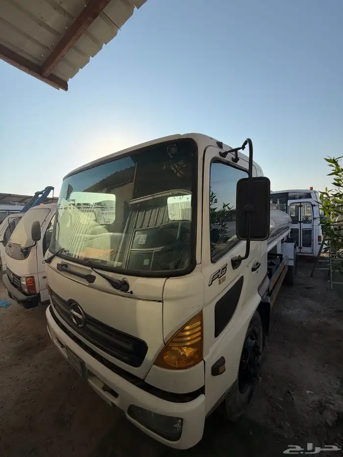 هينو 2004 ممشي 74 الف فقط 0