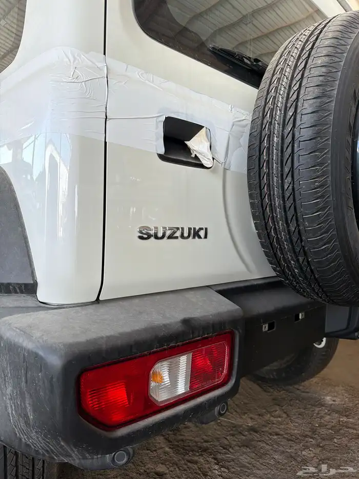 سوزوكي جمني 2026 قير عادي5ابواب ب 81900 عرض شامل ضريبة ابيض 6