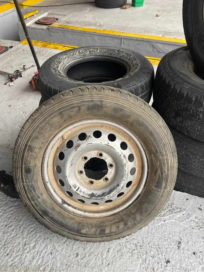 للبيع كفر مع جنطه 0