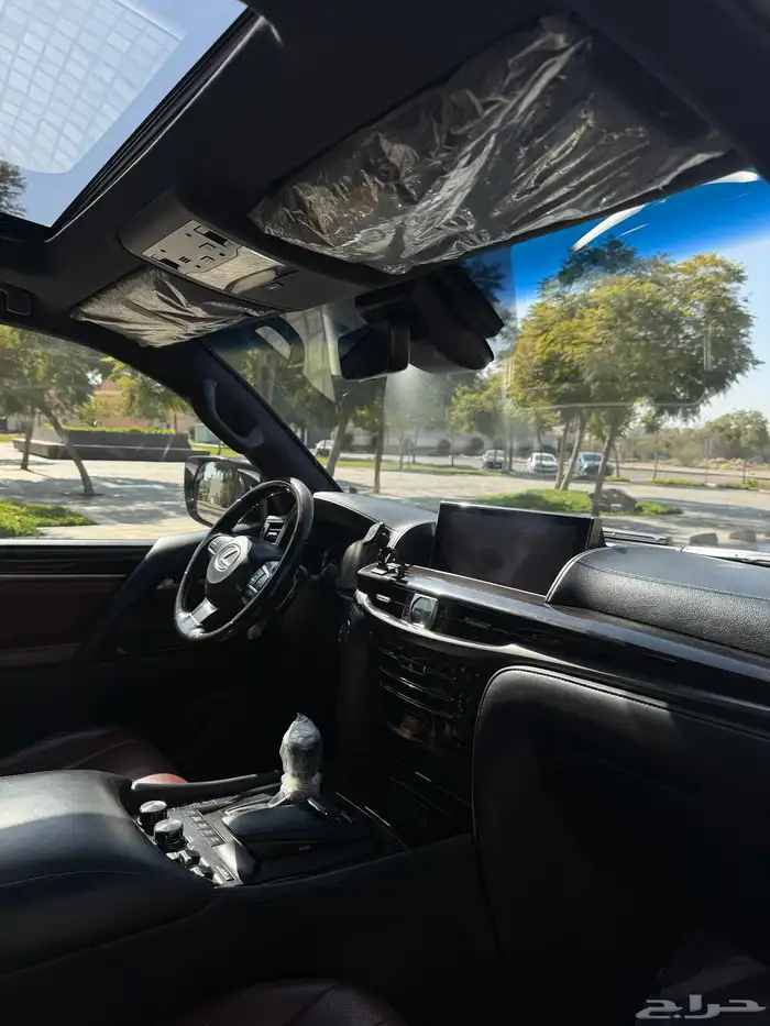 لكزس LX570 2016 51