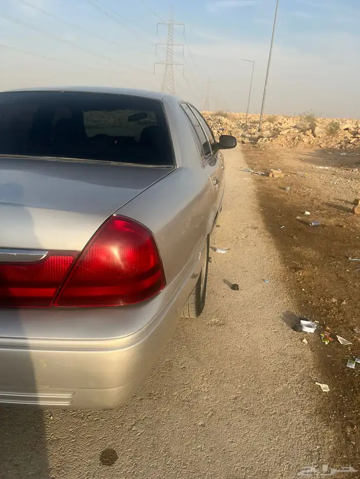 فورد 2003 ماركيز نضيف مفحوص ومجدد 15