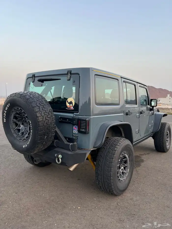 جيب رانجلر روبيكون 2014 معدل لوحة مميزة 3