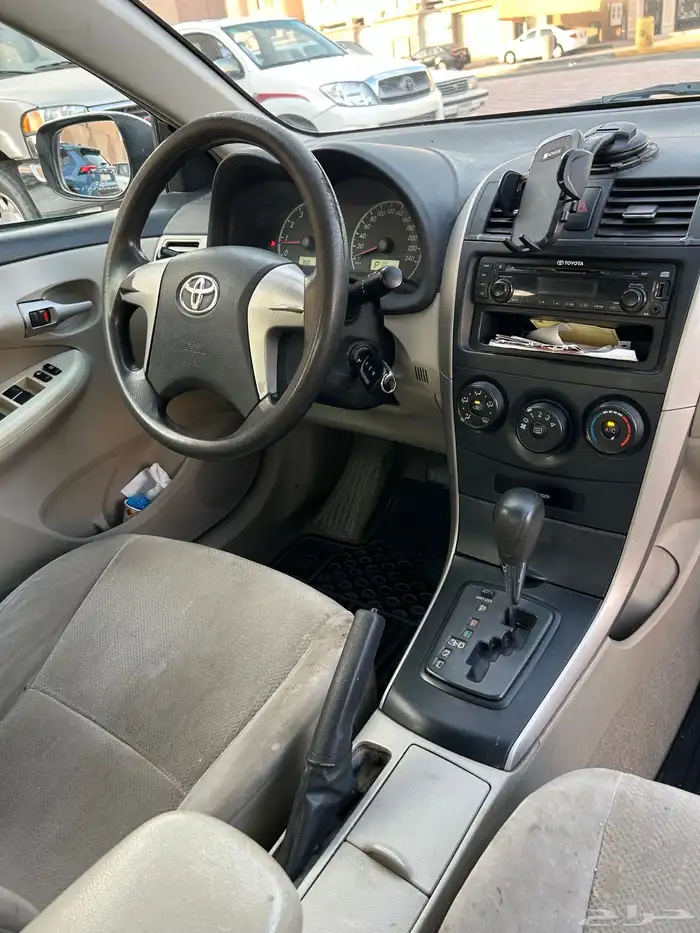 للبيع تويوتا كورولا 2013 10