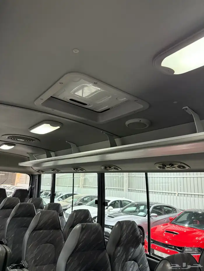 للبيع باص هونداي كونتي موديل 2014 ديزل 30 راكب ( ممشى قليل) 13