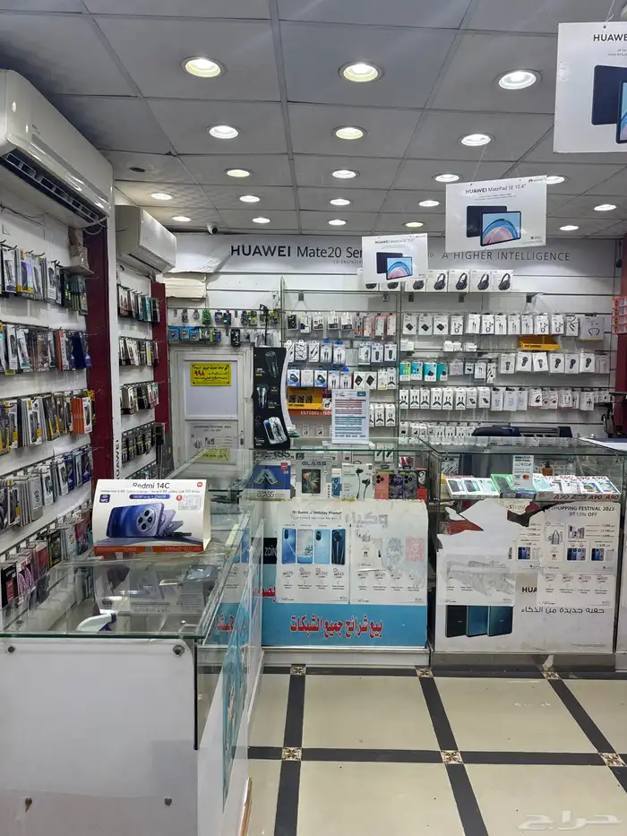 محل جوالات للتقبيل بكامل البضاعه والمحتويات 4