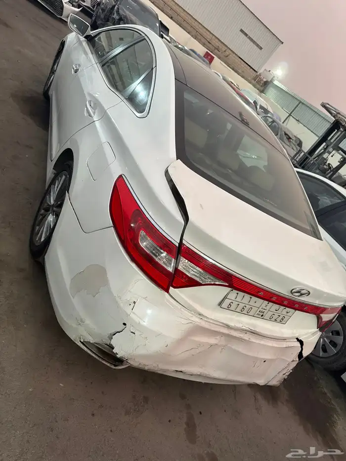 سيارات مصدومه 28