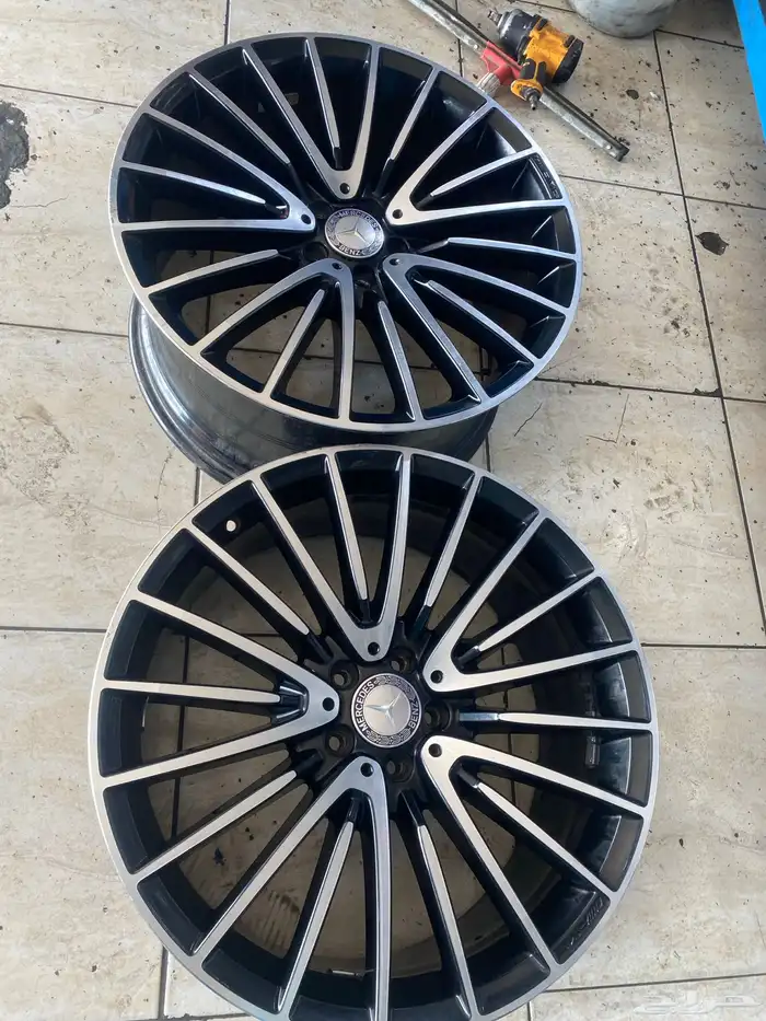 2 جنطين واحد خلفي واحد امامي جوهره مقاس 21 اصليه وكاله 0