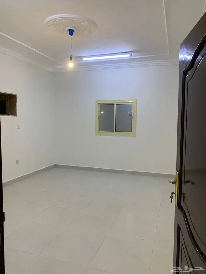 شقة للايجار بالمدينة المنورة حي العزيزية 12