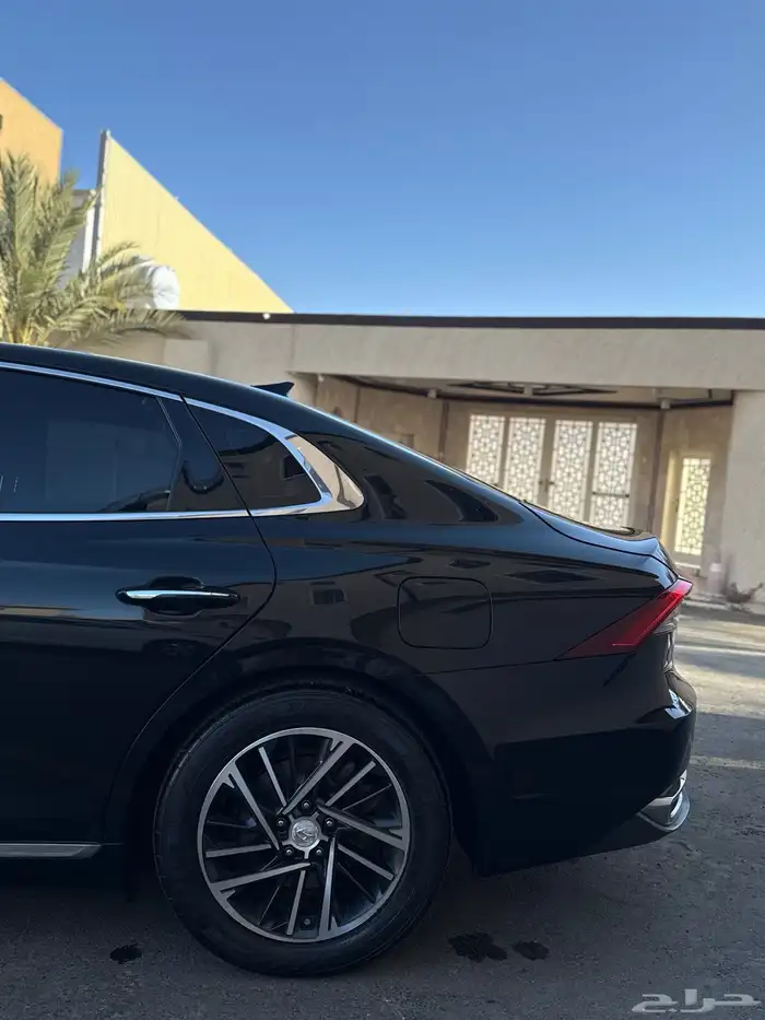 للبيع او للبدل المناسب ازيرا 2021 نظيفة 13