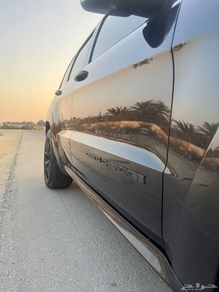 جراند شروكيSRT 2014 22