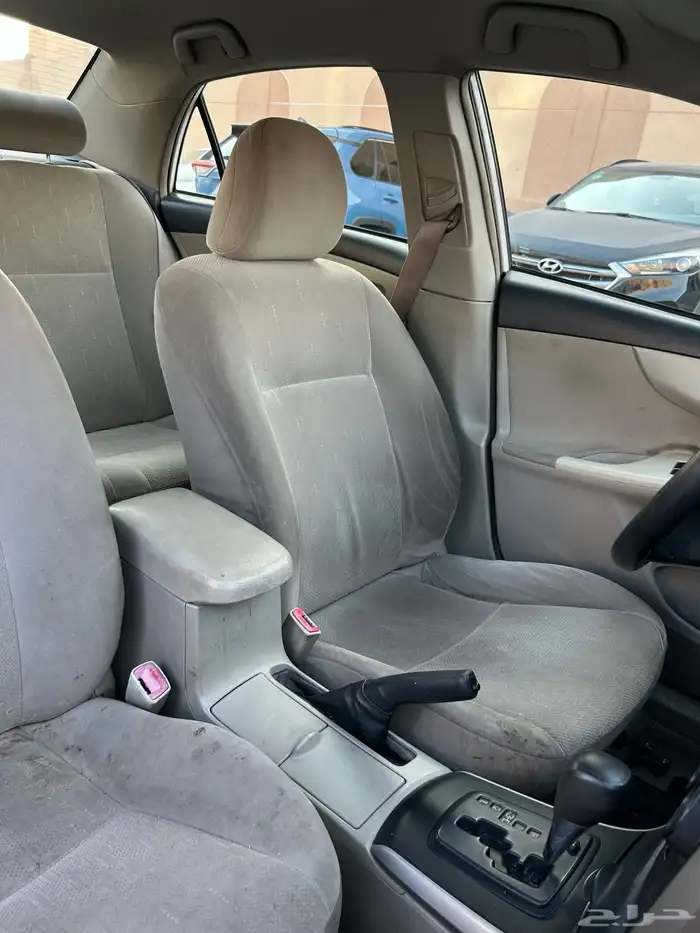 للبيع تويوتا كورولا 2013 11