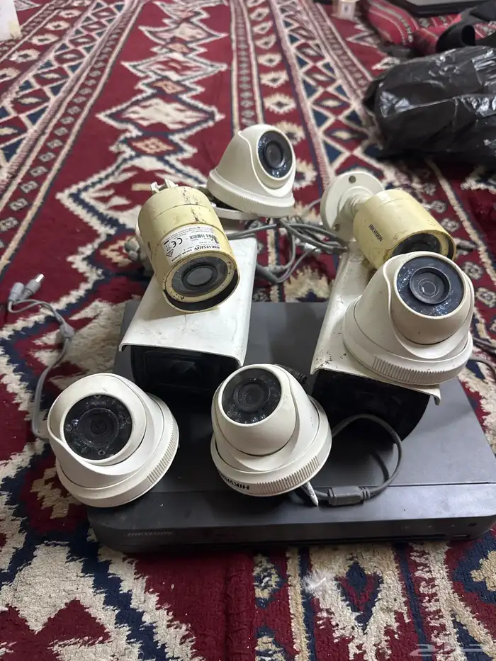 كمرات محل نظيفه مع جهازها للبيع 0