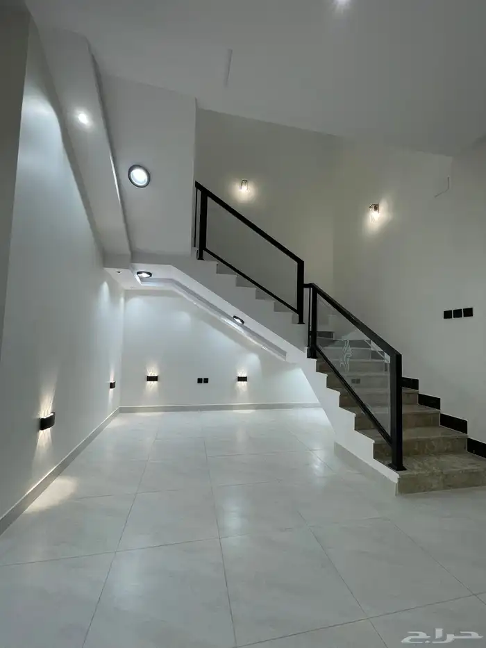 للبيع شقه روف علوي المحاله 7