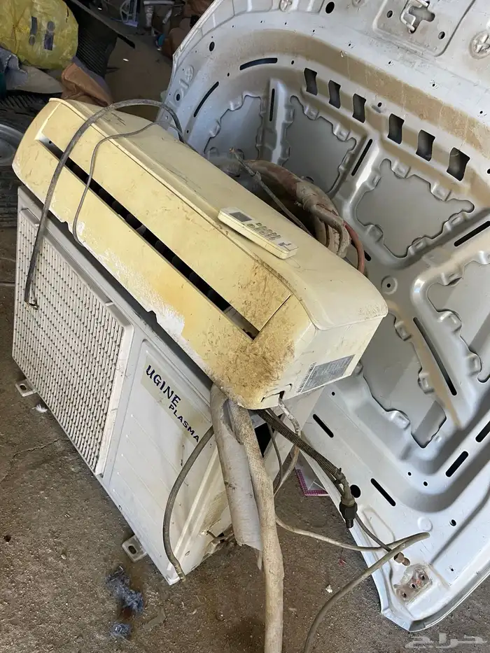 مكيف يوجين 12 بارد بجميع اغراضه و فرن كبير 4 دوافير 4