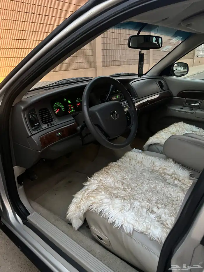 فورد ماركيز 2010 6