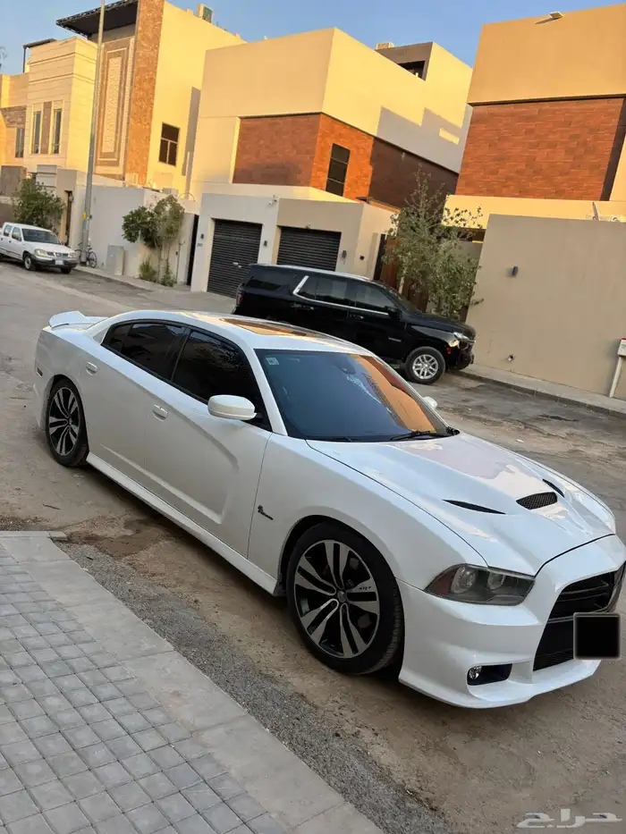 دوج تشارجر 2012 RT ( محول كامل داخلي وخارجلي SRT ) 1